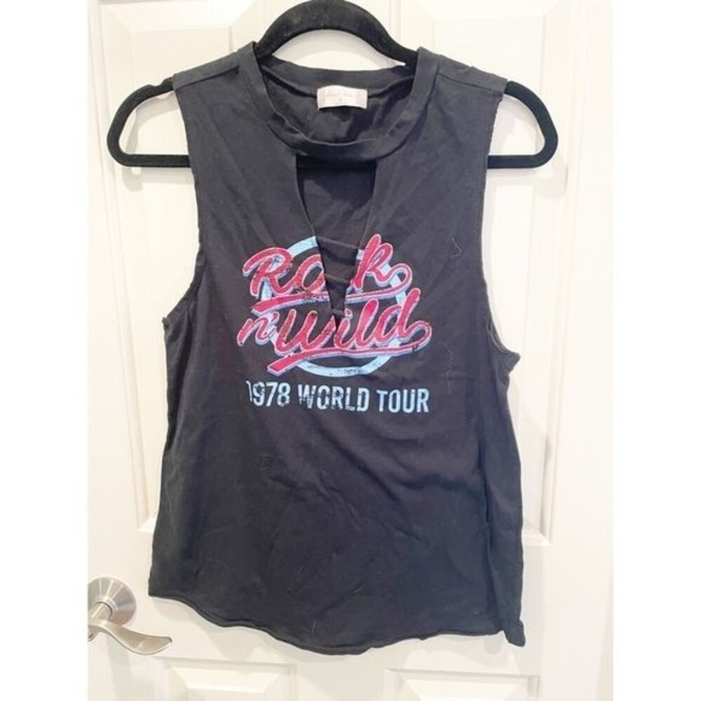 Altar’d State Women’s muscle tank size medium